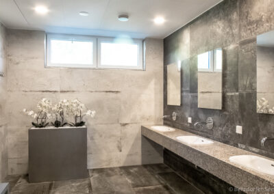 Toalety na kempingu Blaue Lagune.