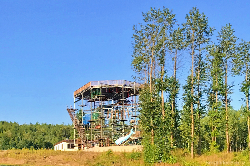 Lanový park, Kletterpark u Modré laguny (Blaue lagune), Berzdorfer See.